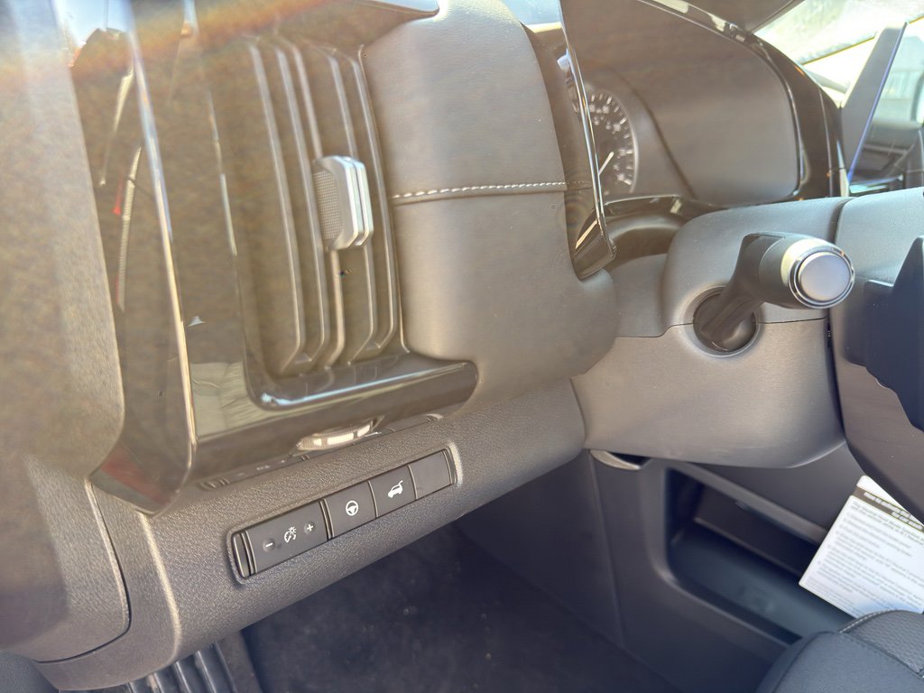 New 2026 Nissan Pathfinder SV image 14