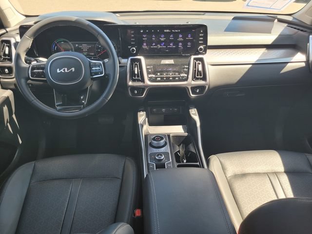 Used 2023 Kia Sorento EX AWD/4WD image 14