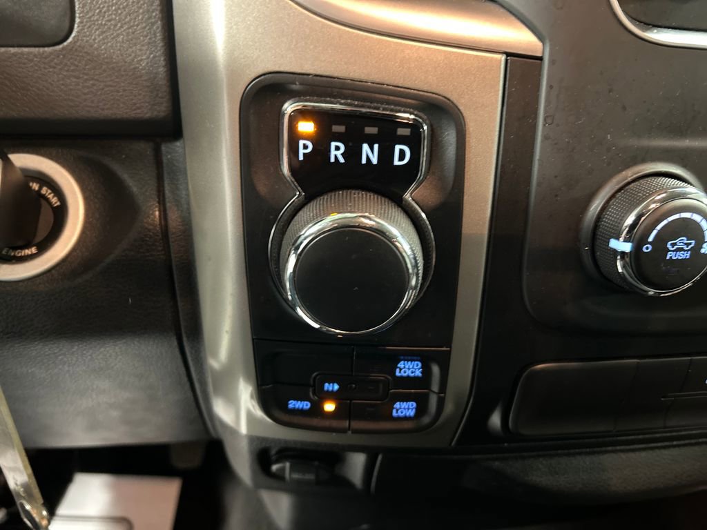 Used 2018 RAM 1500 Classic SLT image 19