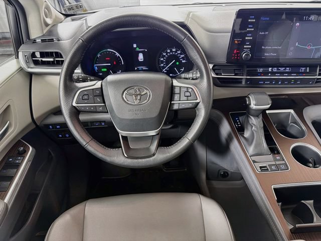 Used 2022 Toyota Sienna XLE w/ XLE Plus Package FWD image 30