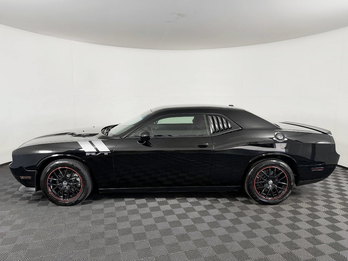 Used 2012 Dodge Challenger R/T RWD image 16