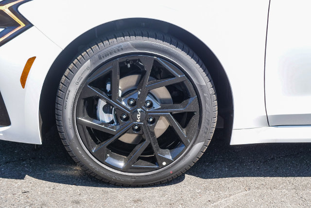 New 2026 Kia K5 GT-Line w/ GT-Line Premium Package FWD image 17