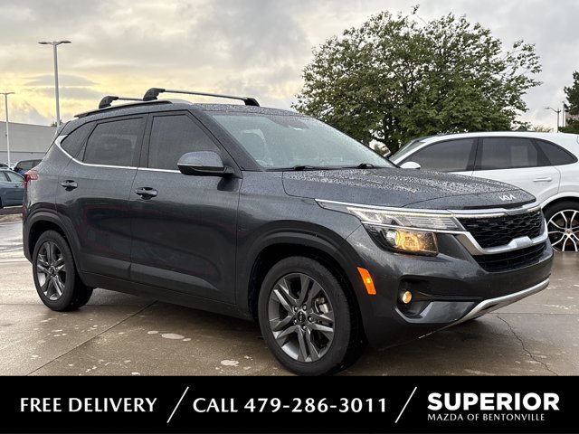 Used 2023 Kia Seltos S w/ Navigation Package FWD image 1