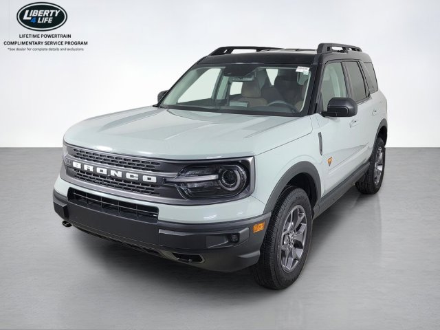 Certified 2022 Ford Bronco Sport Badlands w/ Premium Package AWD/4WD image 8