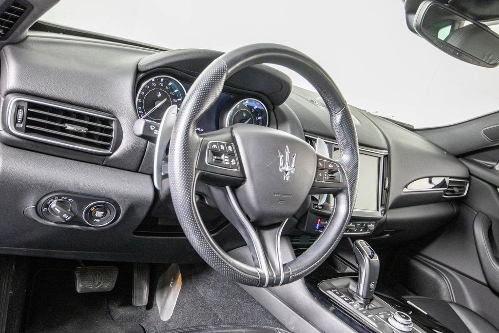 Used 2023 Maserati Levante Modena image 17