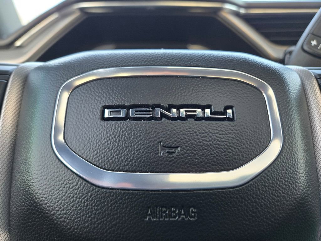Used 2025 GMC Sierra 2500 Denali image 24