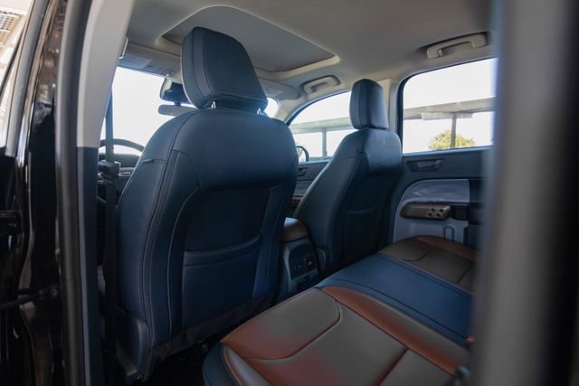 Used 2024 Ford Maverick Lariat w/ FX4 Off-Road Package image 30