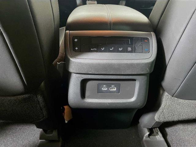 Certified 2022 Nissan Pathfinder SL w/ Lighting Package (N92) image 24