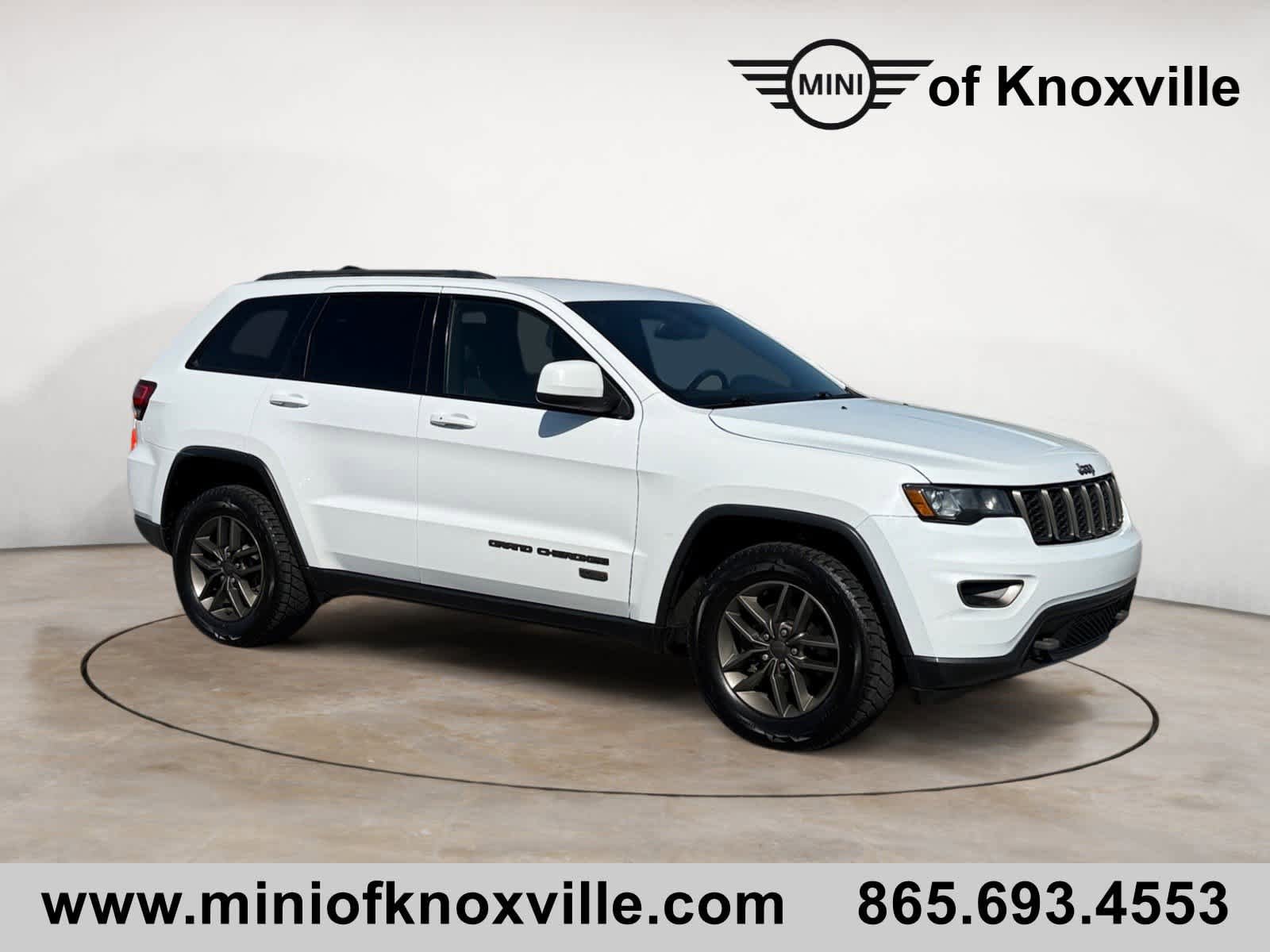 Used 2016 Jeep Grand Cherokee Laredo 75th Anniversary AWD/4WD image 1