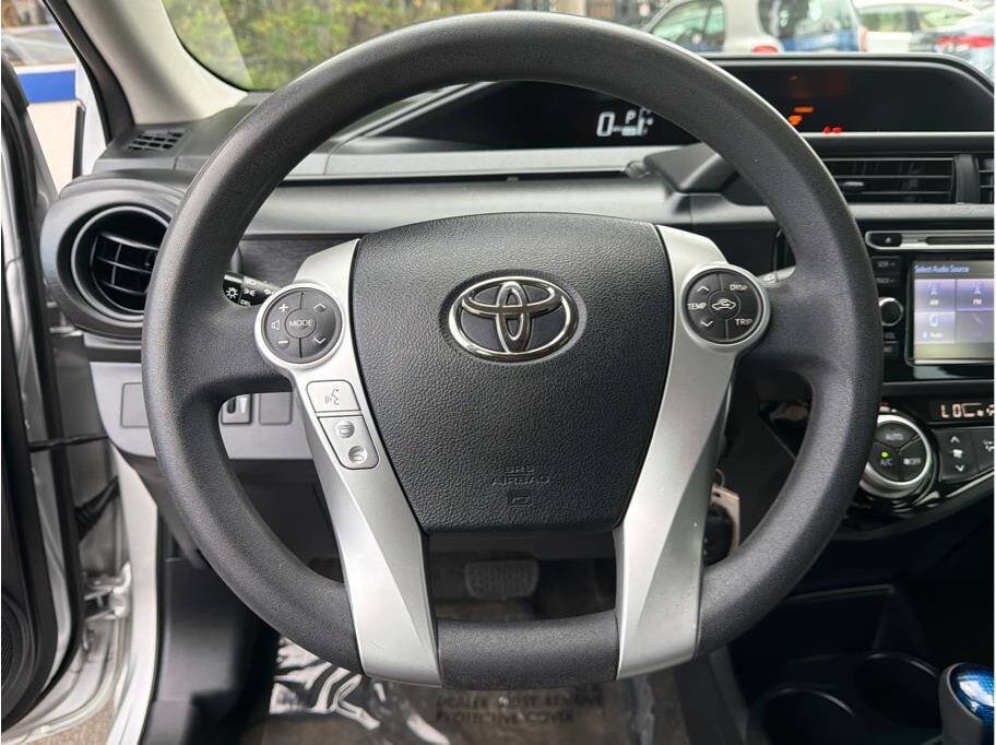 Used 2016 Toyota Prius C One FWD image 9