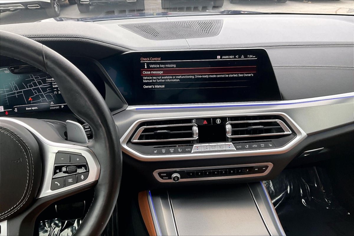 Used 2022 BMW X5 sDrive40i w/ M Sport Package RWD image 6