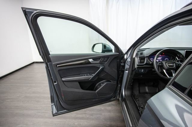 Used 2020 Audi Q5 2.0T Premium Plus w/ Premium Plus Package AWD/4WD image 16
