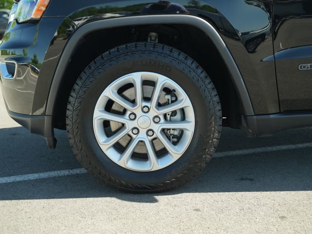 Used 2022 Jeep Grand Cherokee Laredo E RWD image 11