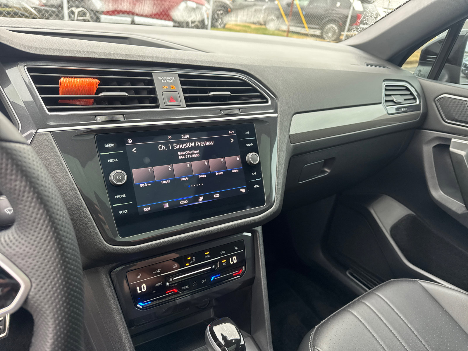 Used 2024 Volkswagen Tiguan SE R-Line image 29