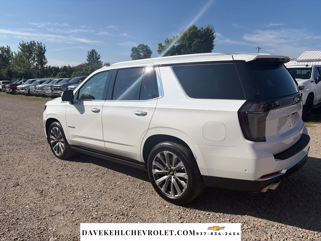 Used 2025 Chevrolet Tahoe High Country AWD/4WD image 3