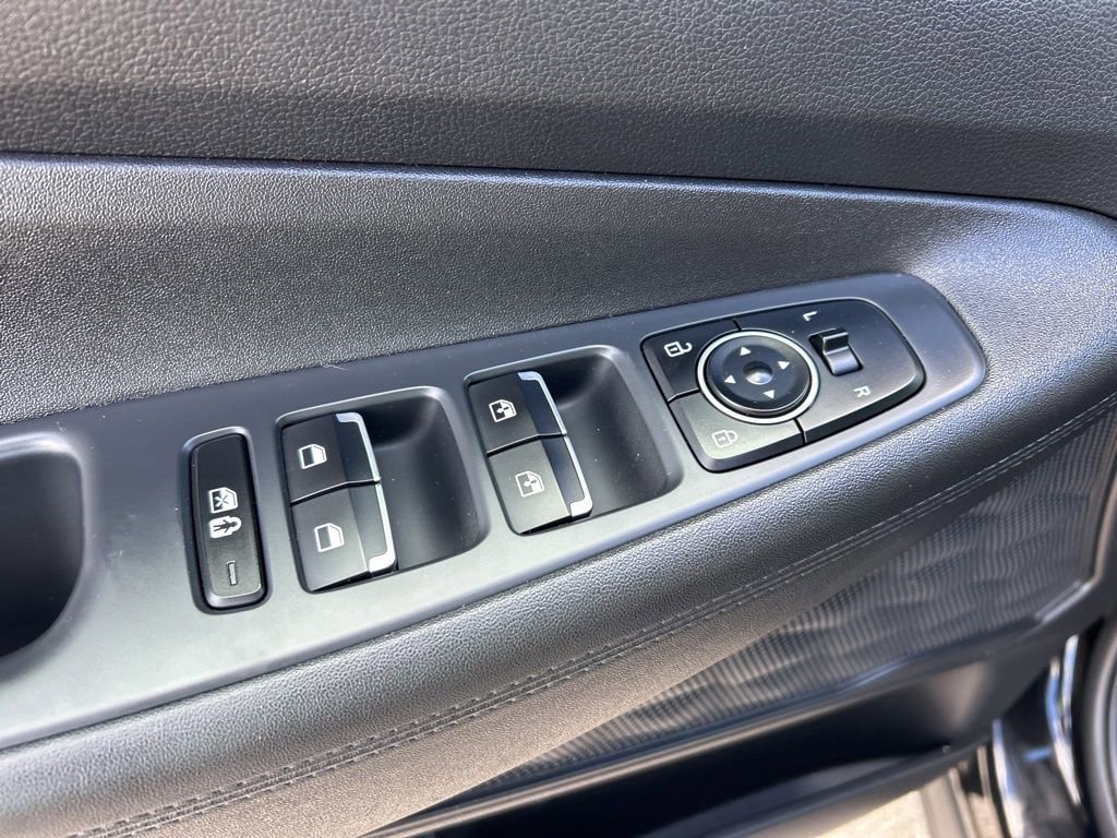 Used 2023 Hyundai Santa Fe SEL image 13