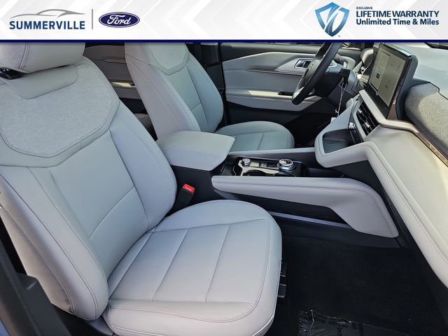 New 2026 Ford Explorer Active w/ Active Comfort Package RWD image 12
