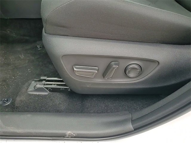 Used 2025 Toyota RAV4 XLE image 13