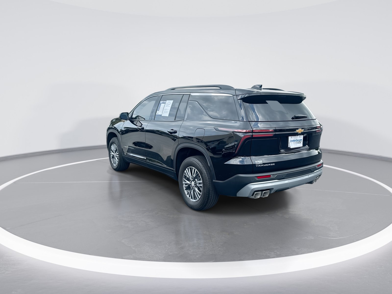 Used 2026 Chevrolet Traverse LT w/ Driver Confidence Package FWD image 7