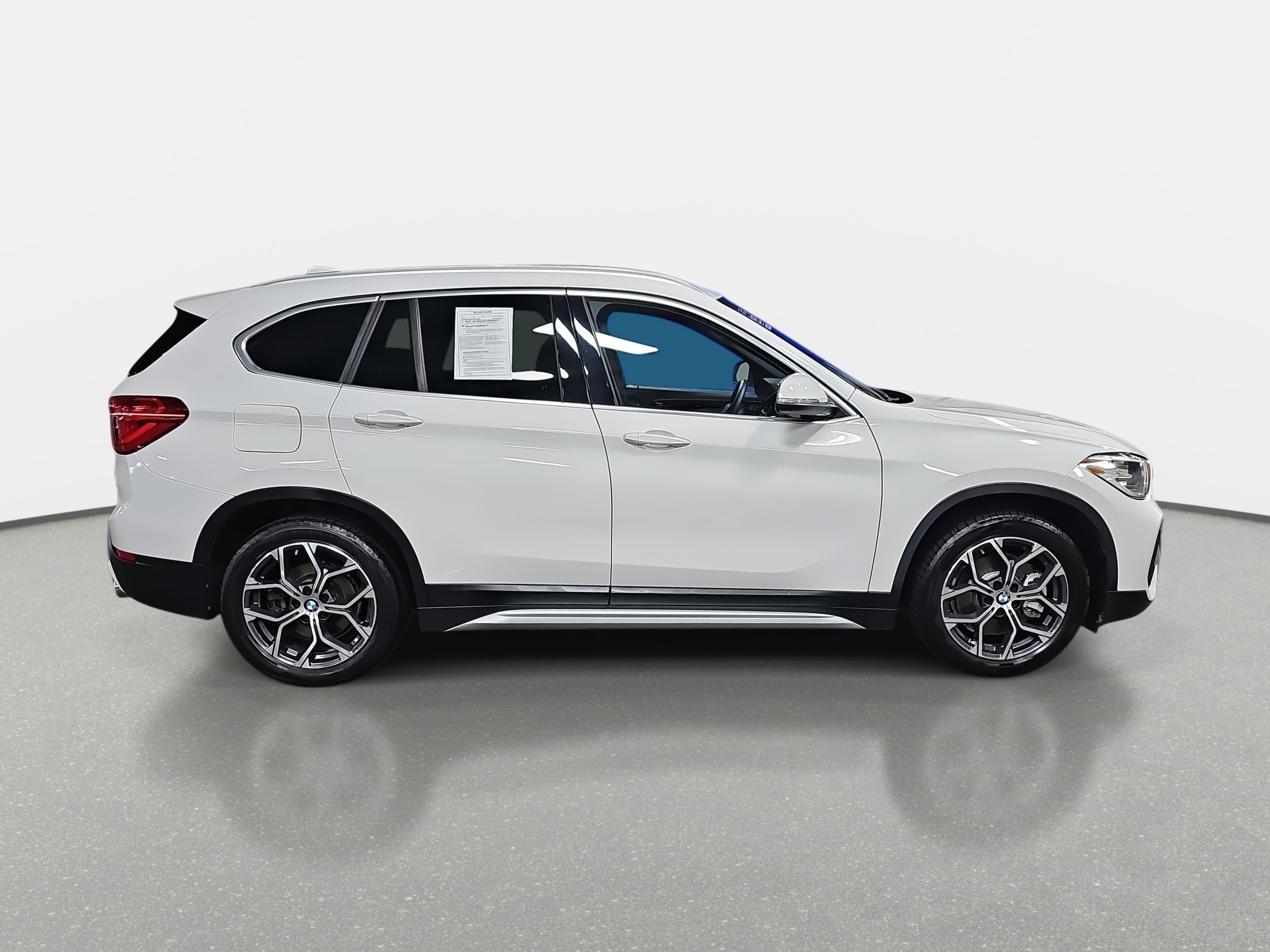 Used 2021 BMW X1 xDrive28i w/ Convenience Package image 4