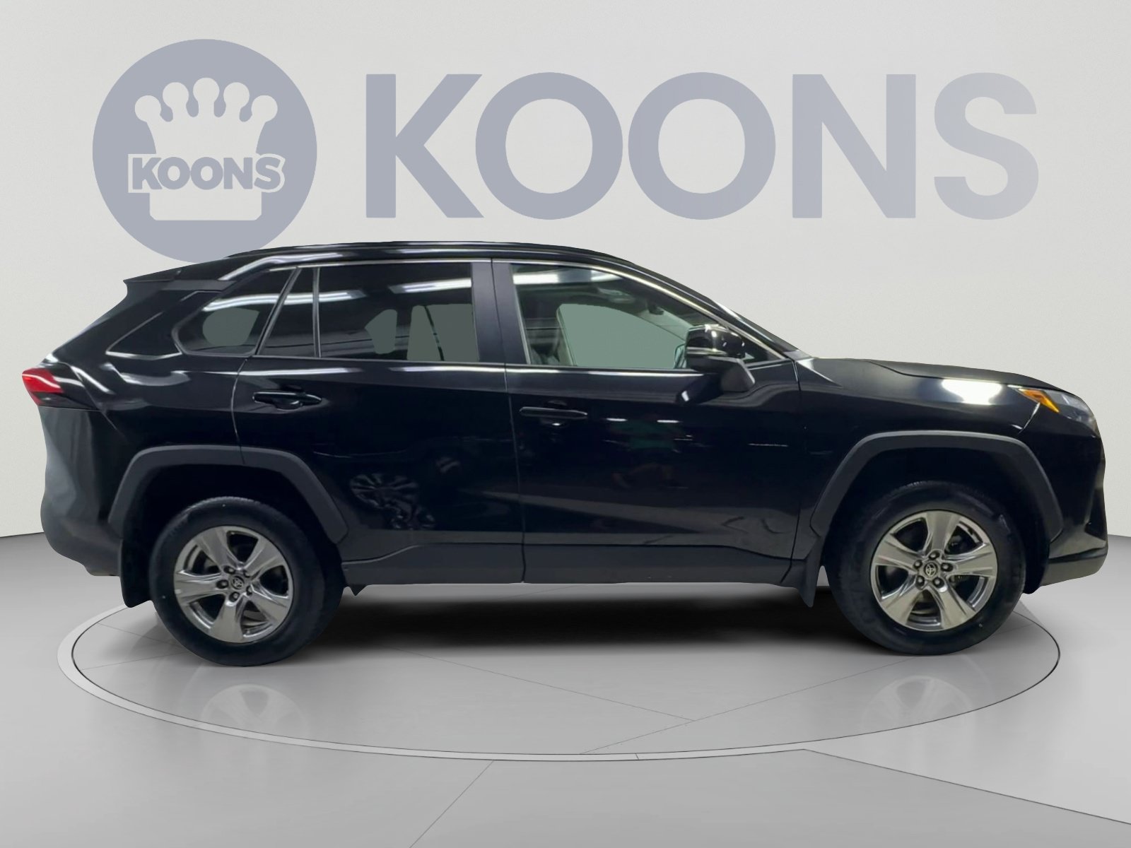 Used 2023 Toyota RAV4 XLE w/ Convenience Package AWD/4WD image 12