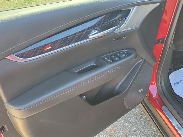 Certified 2024 Cadillac XT6 Premium Luxury w/ LPO, Floor Liner Package FWD image 8