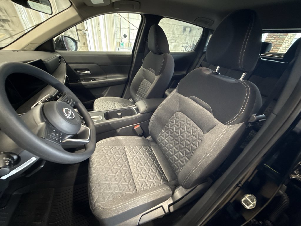 New 2027 Nissan Kicks SV AWD/4WD image 13