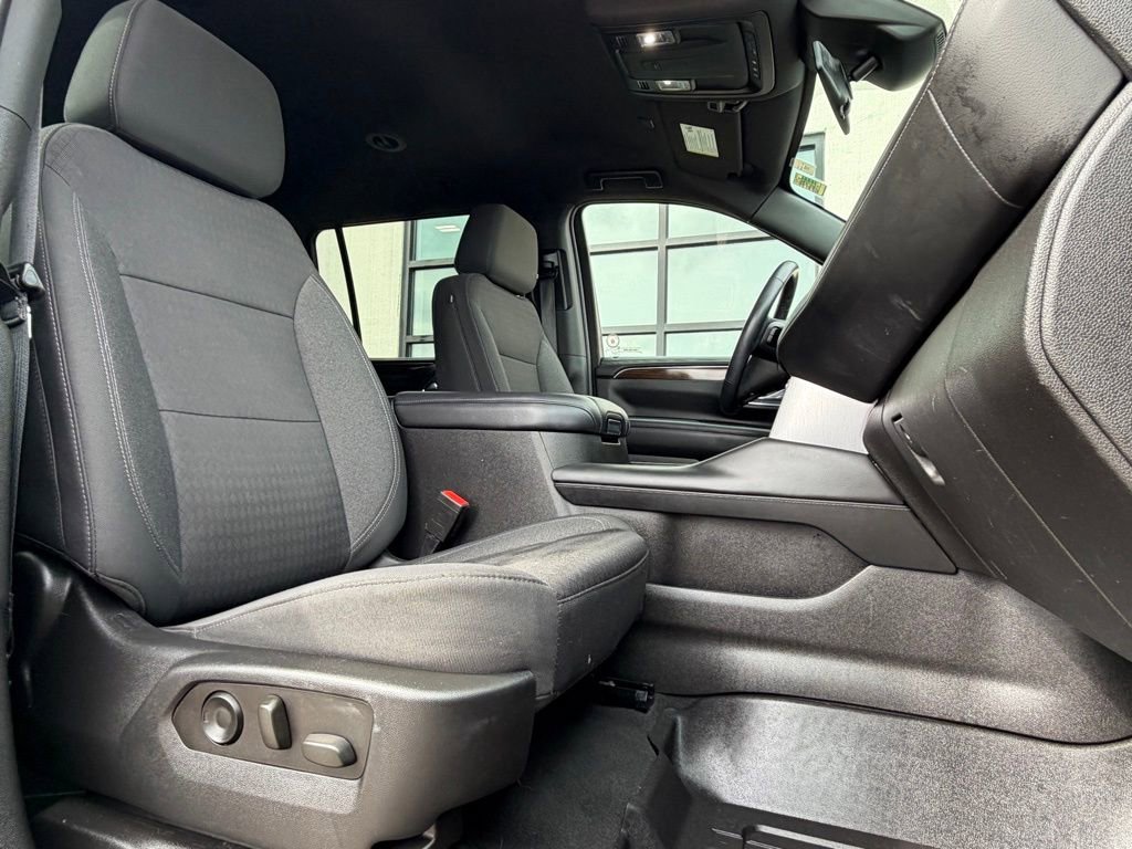 Used 2023 GMC Yukon XL SLE AWD/4WD image 20