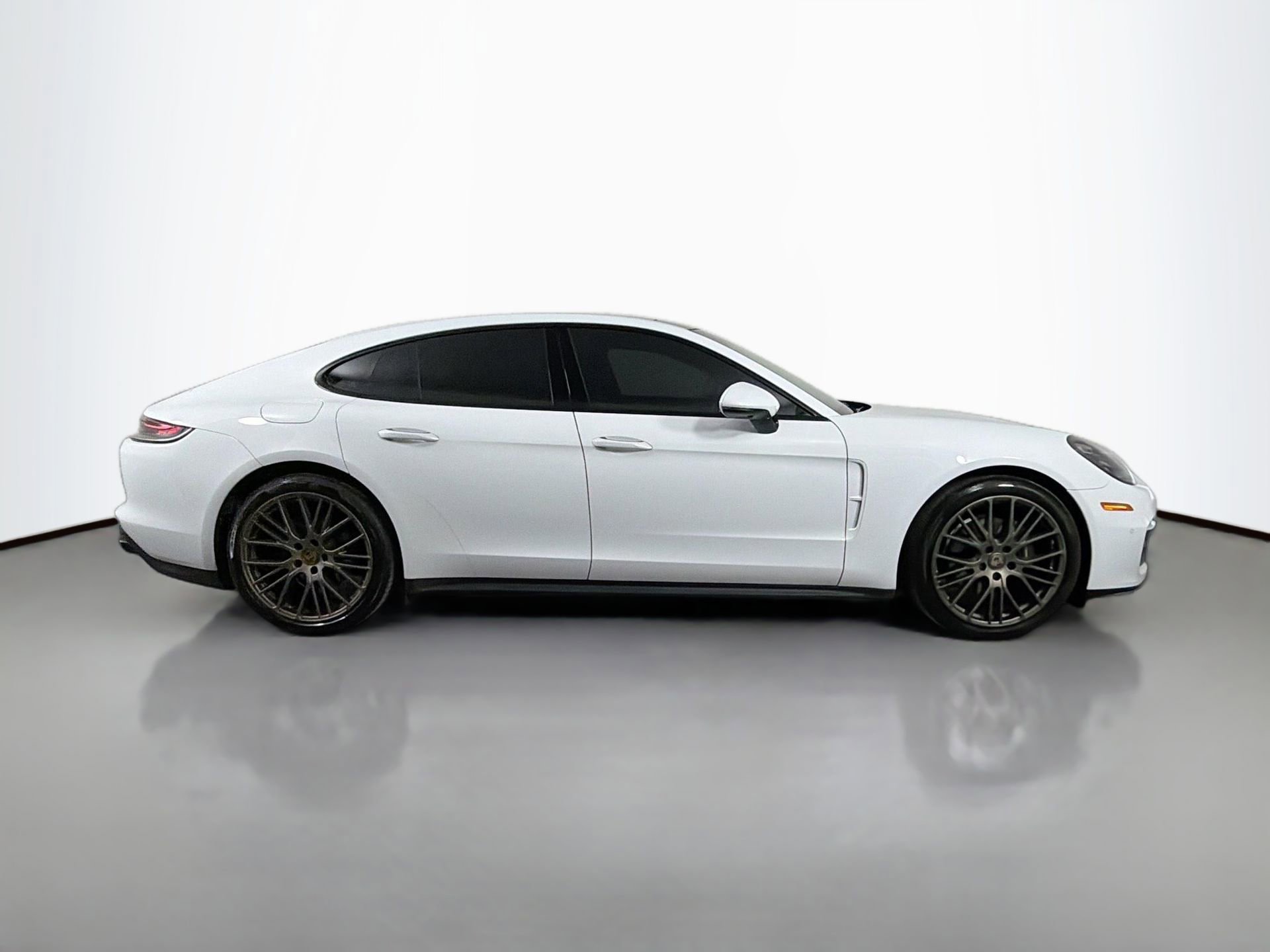 Certified 2023 Porsche Panamera Platinum Edition w/ Sport Chrono Package image 8