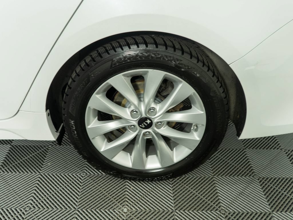 Used 2017 Kia Optima LX FWD image 25