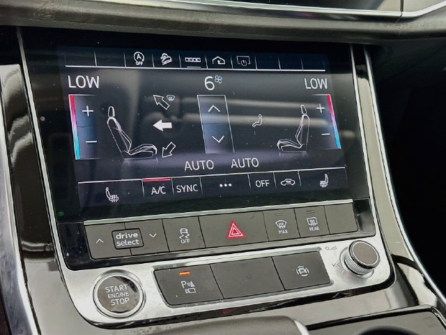 Used 2023 Audi Q7 3.0T Premium w/ Convenience Package AWD/4WD image 16