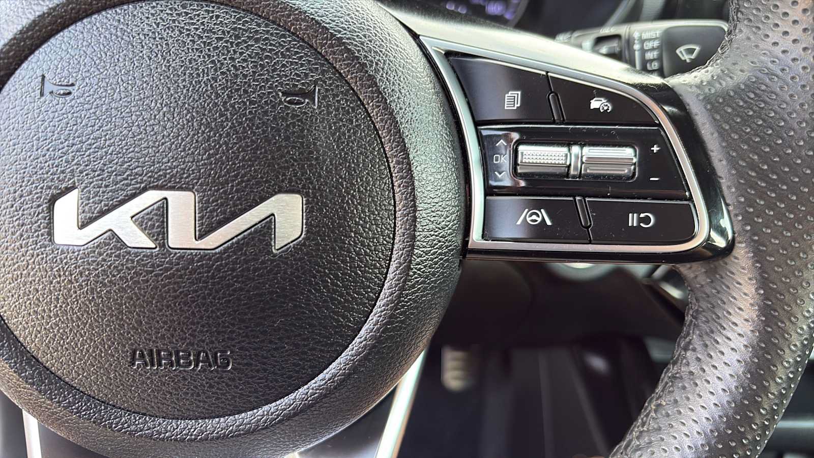 Used 2023 Kia Forte GT-Line FWD image 10
