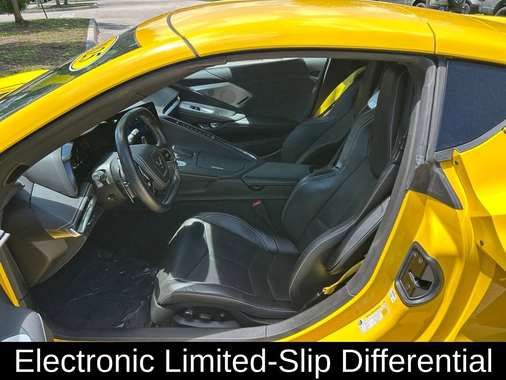 Used 2025 Chevrolet Corvette Stingray Preferred Cpe w/ Z51 Performance Package RWD image 9