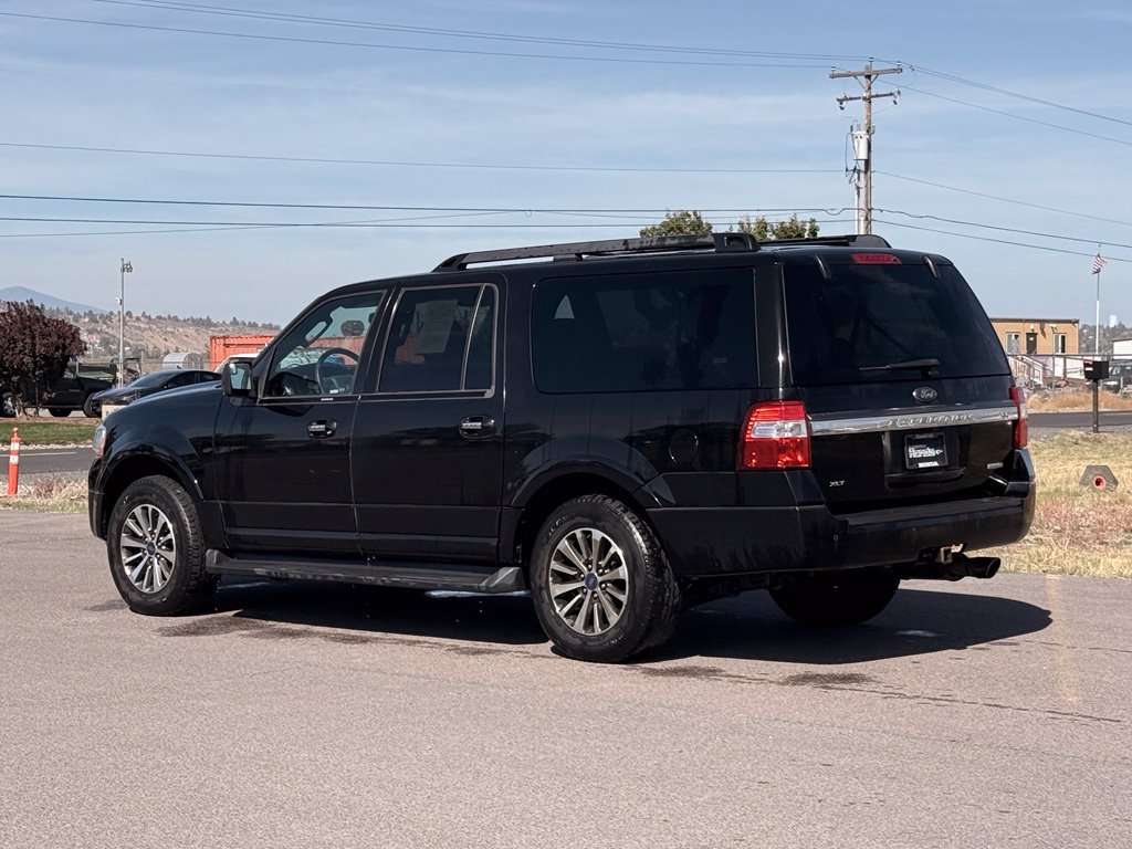 Used 2016 Ford Expedition EL XLT w/ Equipment Group 202A AWD/4WD image 3