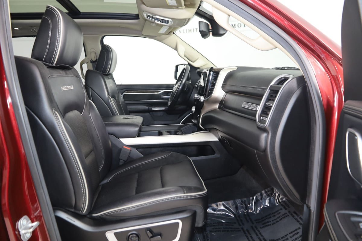 Used 2020 RAM 1500 Laramie AWD/4WD image 14