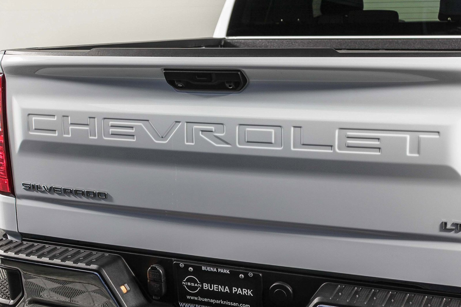 Used 2023 Chevrolet Silverado 1500 LT image 10