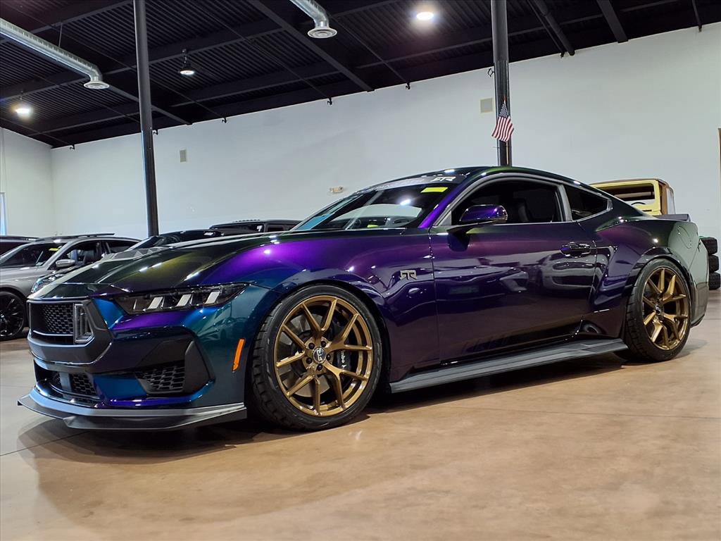 Used 2024 Ford Mustang GT Premium w/ GT Performance Package image 3