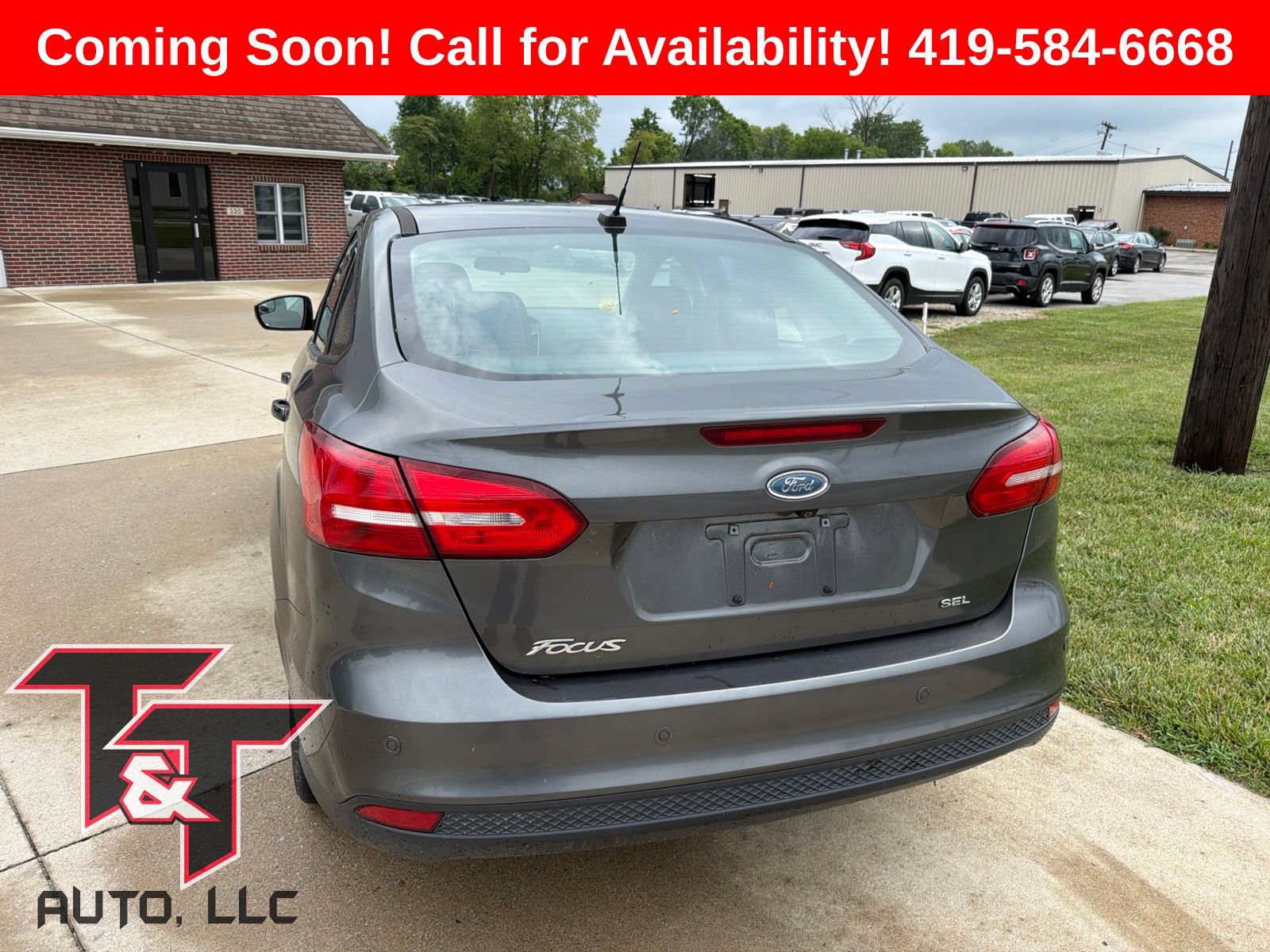 Used 2017 Ford Focus SEL FWD image 3