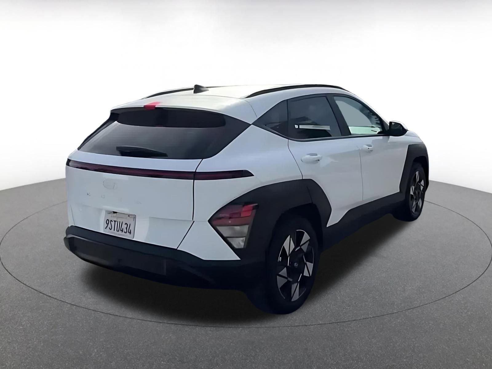 Used 2025 Hyundai Kona SEL image 12