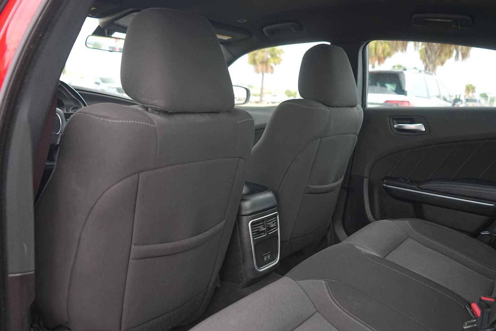 Used 2022 Dodge Charger SXT RWD image 13