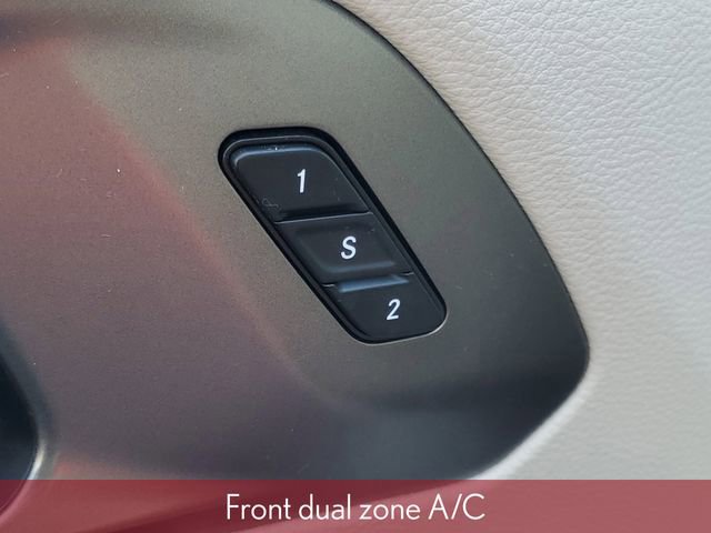 Used 2022 Chrysler Pacifica Touring-L image 16