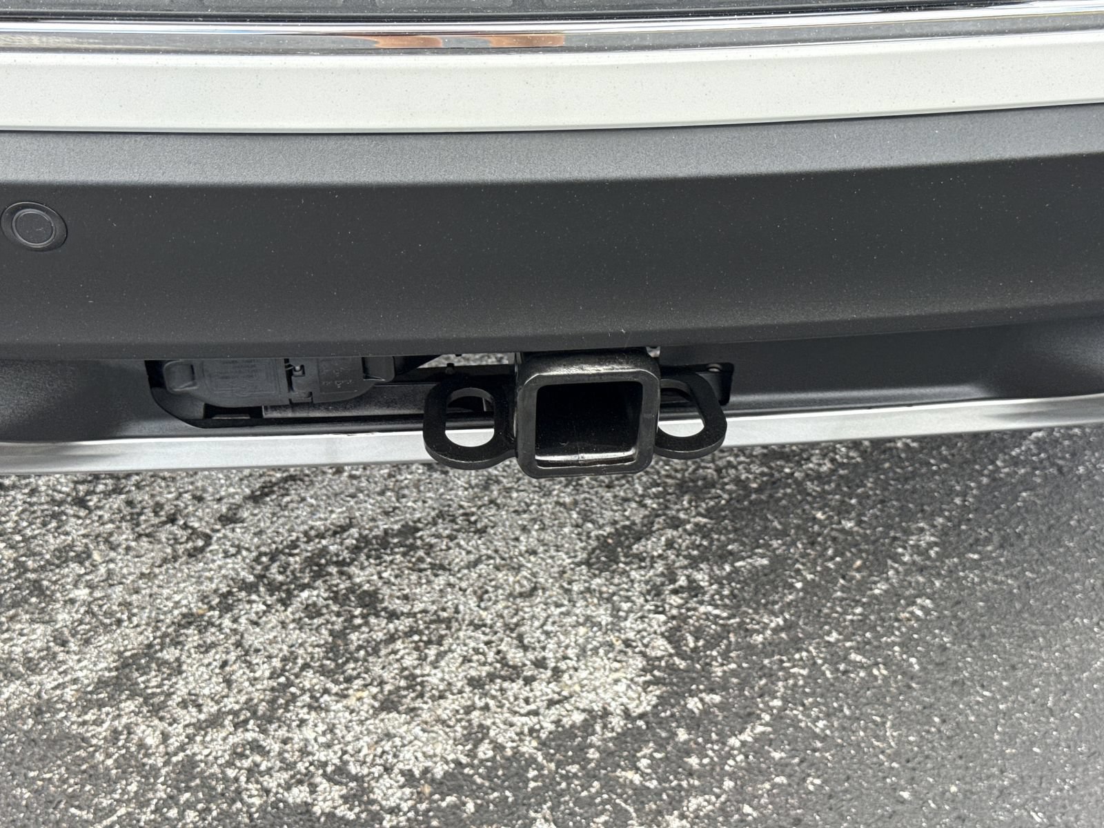 Certified 2023 Ford Explorer Limited w/ Equipment Group 301A RWD image 17
