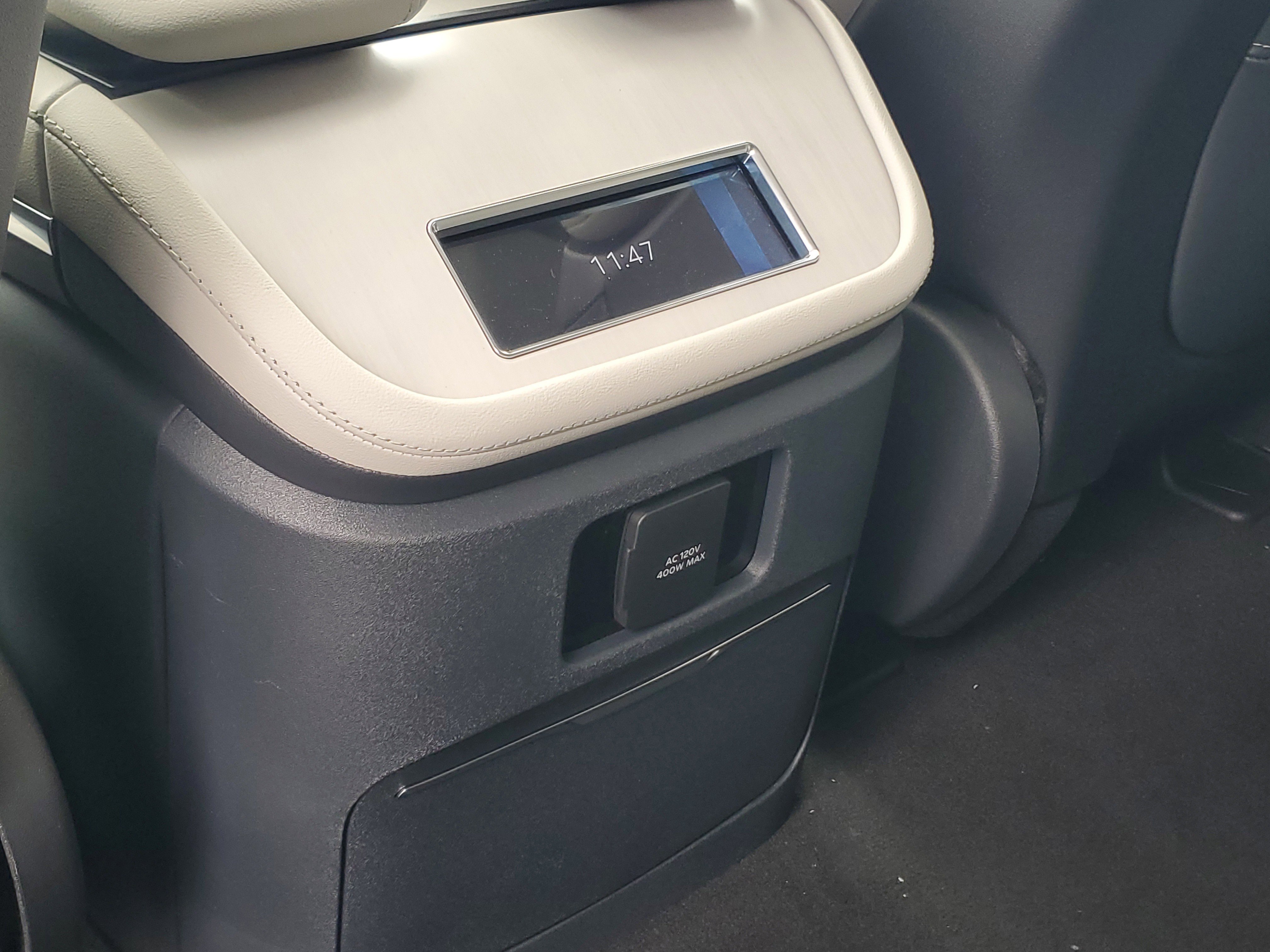 New 2026 Lincoln Navigator Reserve AWD/4WD image 29