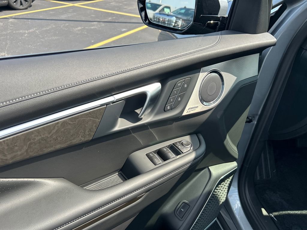 New 2026 Buick Enclave Avenir image 16