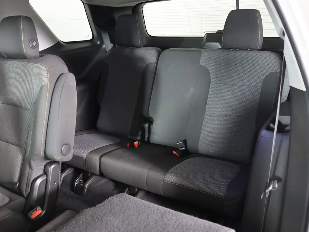 Used 2018 Chevrolet Traverse LT image 33