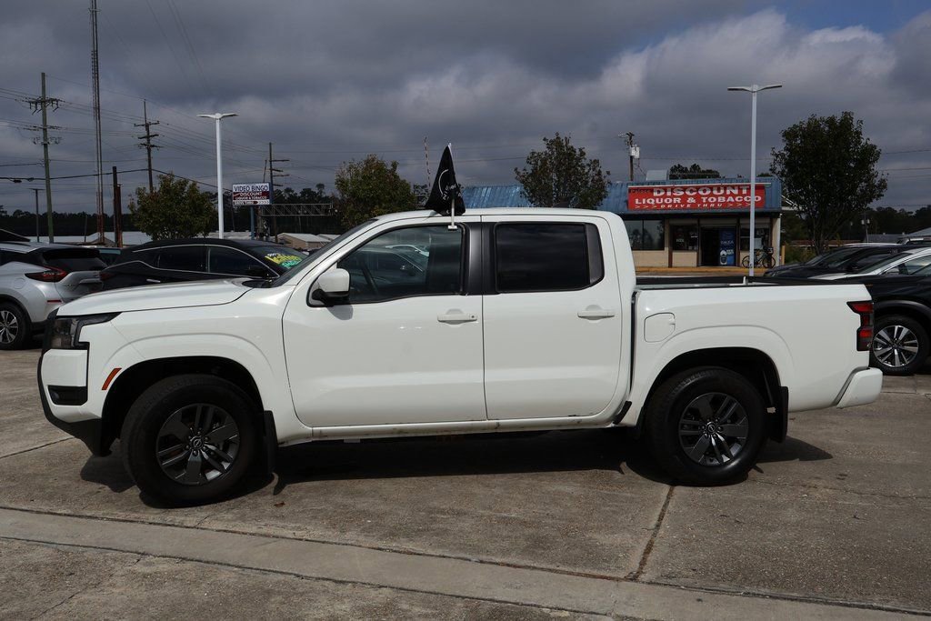 Certified 2025 Nissan Frontier SV image 23