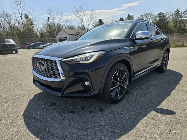 Used 2023 INFINITI QX55 Essential w/ Accent Package image 7