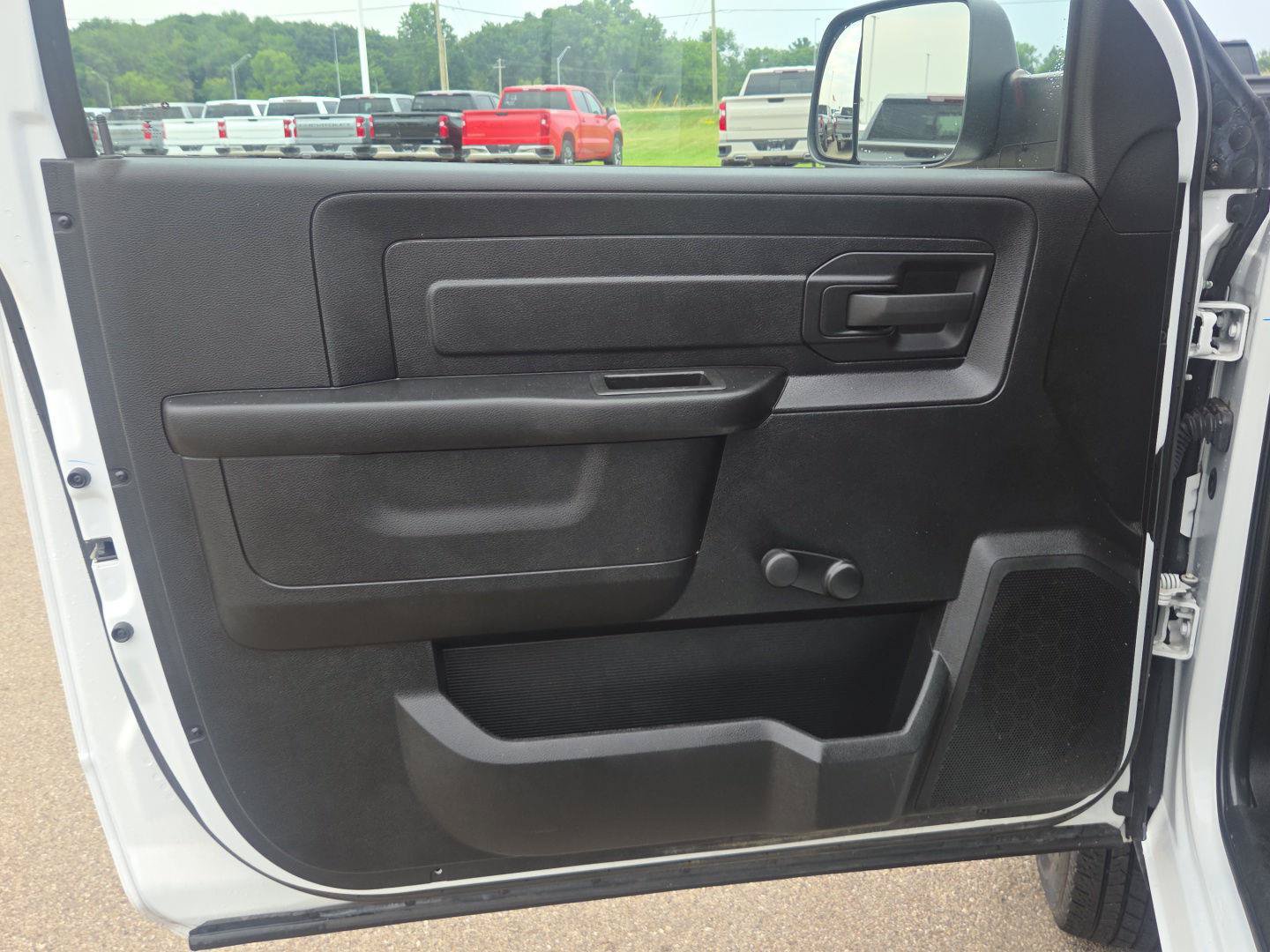 Used 2022 RAM 3500 Tradesman AWD/4WD image 13