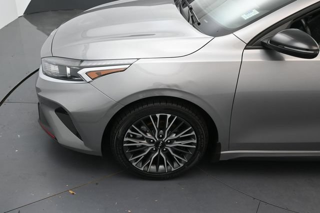 Used 2023 Kia Forte GT-Line w/ GT-Line Technology Package FWD image 9
