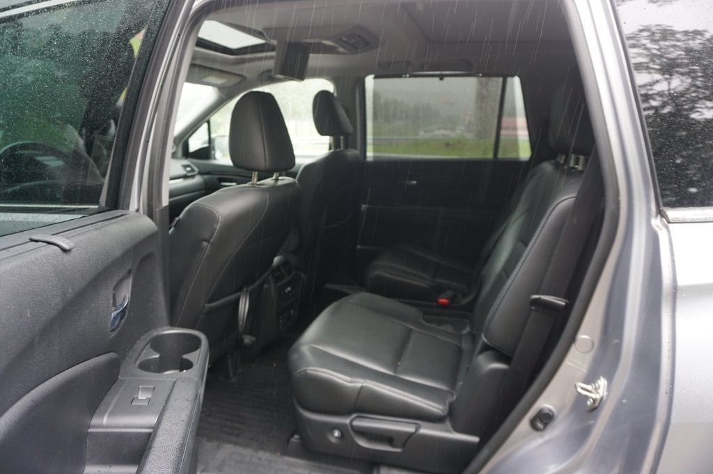 Used 2017 Honda Pilot Elite image 14